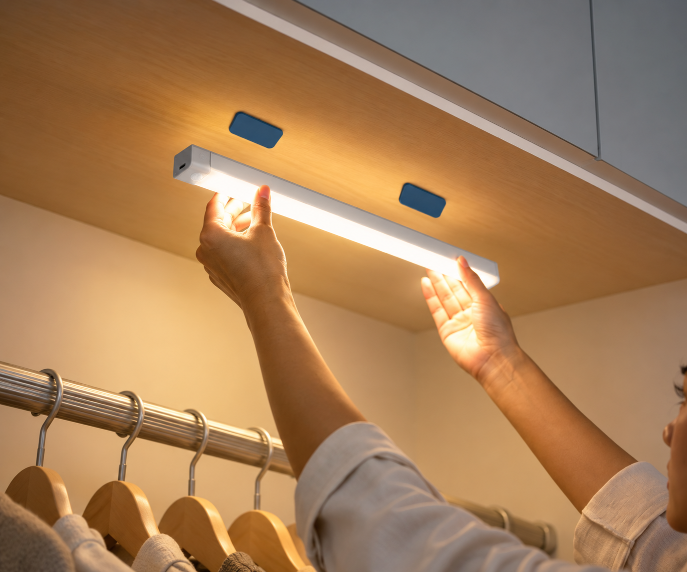 Wireless Motion Sensor LED Light – USB Rechargeable Magnetic Cabinet Lamp